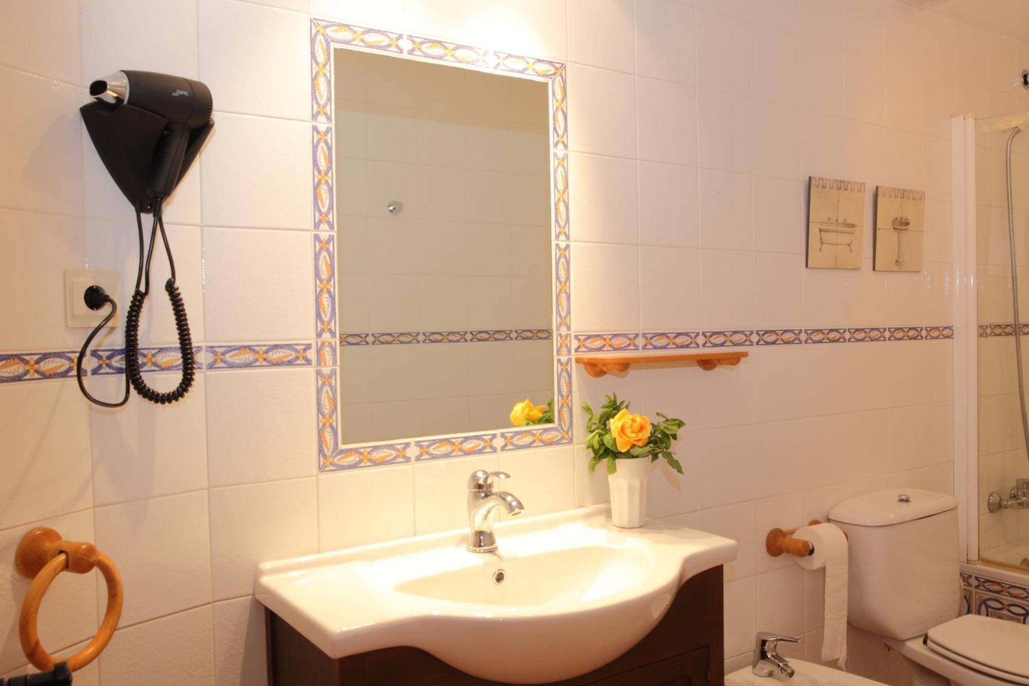 Apartamentos Alba Casa Alquesera Sahun 외부 사진